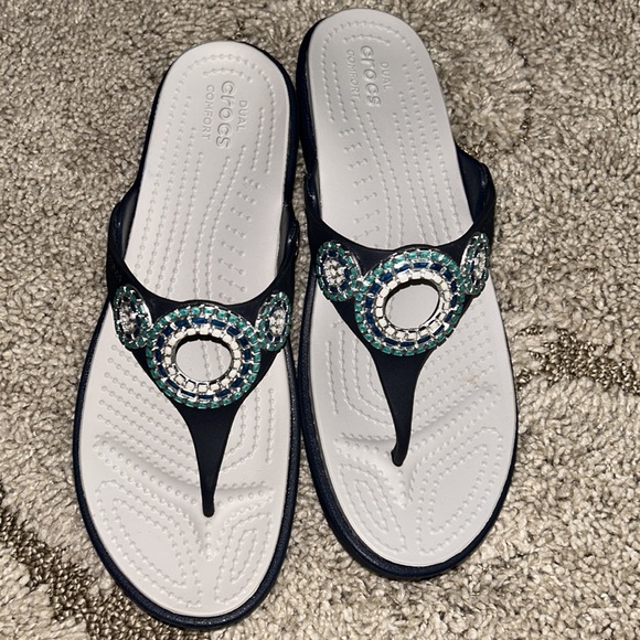 Crocs - Picture 2 of 11